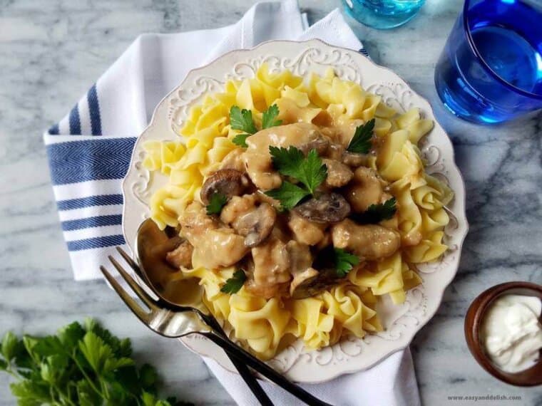 Slow Cooker Lean Pork Stroganoff — www.easyanddelish.com Slow-cooker-lean-pork-stroganoff