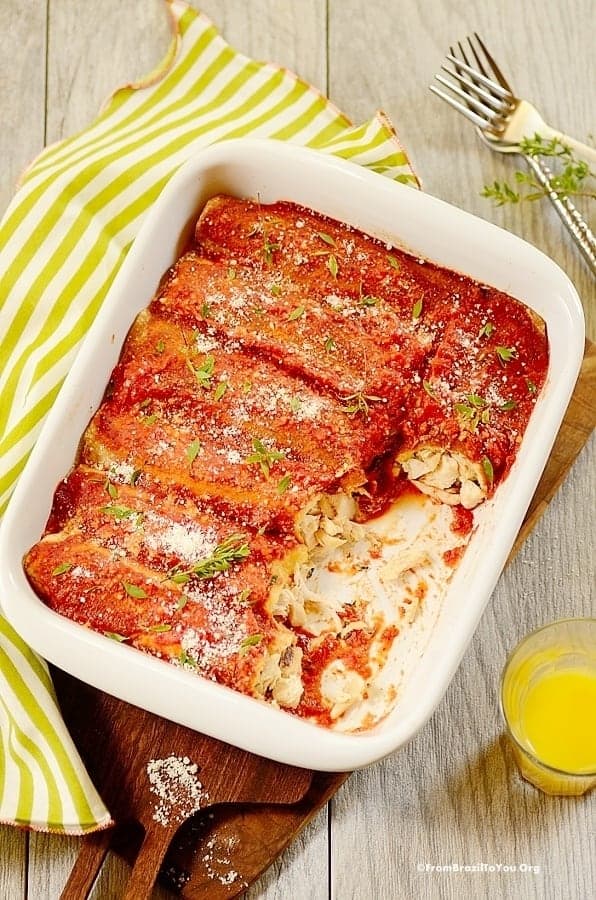 Brazilian chicken enchiladas served with juice