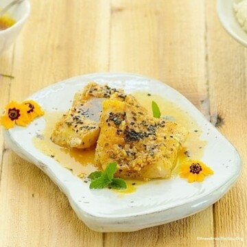 Tilapia with passion fruit sauce
