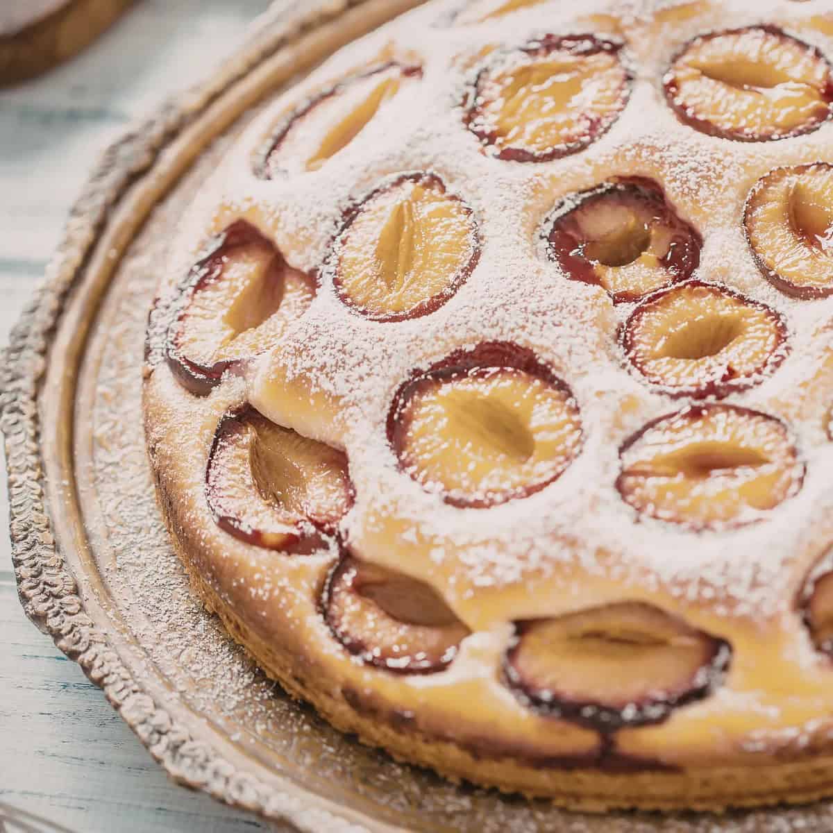 Banana upside down cake with a spiced caramel topping that can be served by itself or with a scoop of ice cream. So delicious!