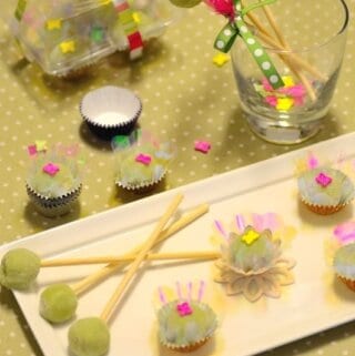 Grape-surprise, grape brigadeiros
