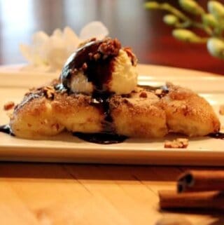 cartola recipe topped with ice cream and chocolate