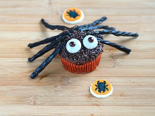 Cupcake decorated as a spider