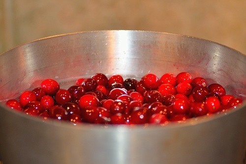 a pan with cranberry sauce