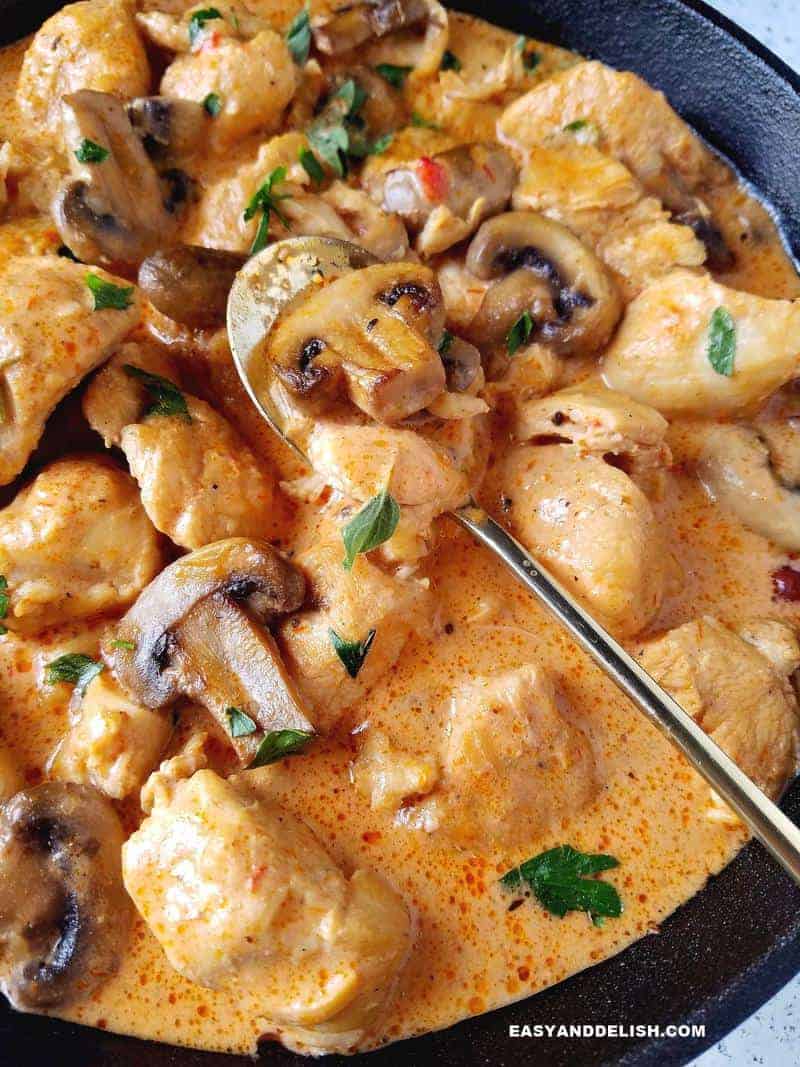 close up image of Brazilian chicken stroganoff in a pan