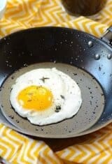 How-To-Cook-perfect-Sunny-Side-Up-Eggs