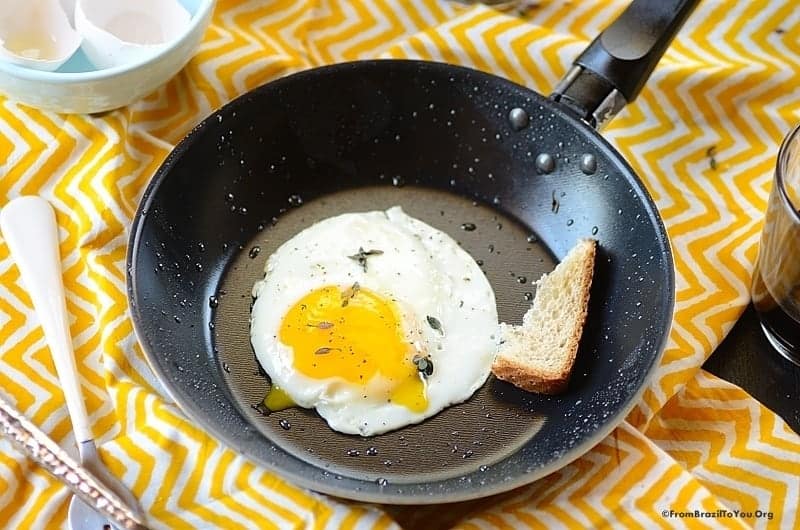 How to Cook Perfect SunnySide Up Eggs Easy and Delish