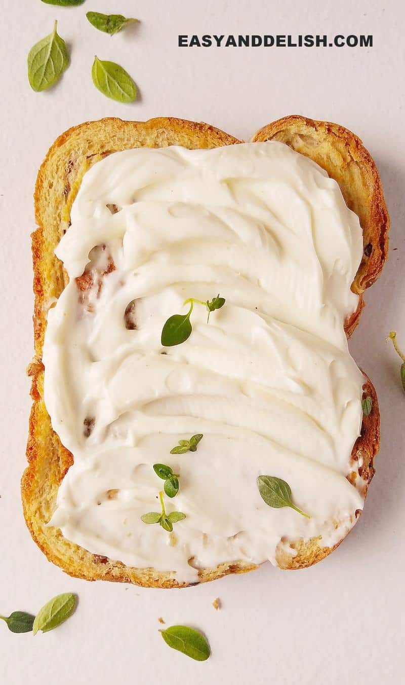 Brazilian cream cheese on a toast