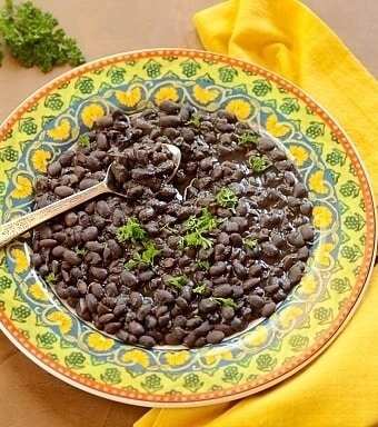 como-cozinhar-feijão-preto-corretamente