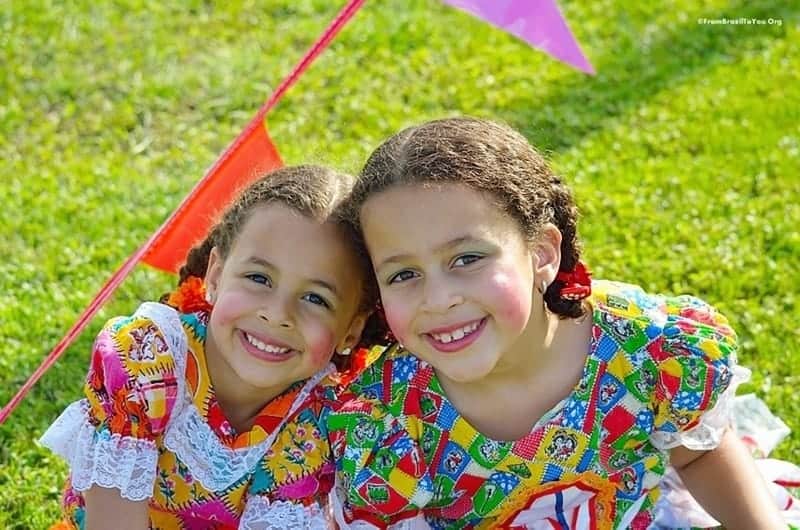 Minhas Matutas de São João (My Little Hillbillies dressed for the Brazilian June Festivals)