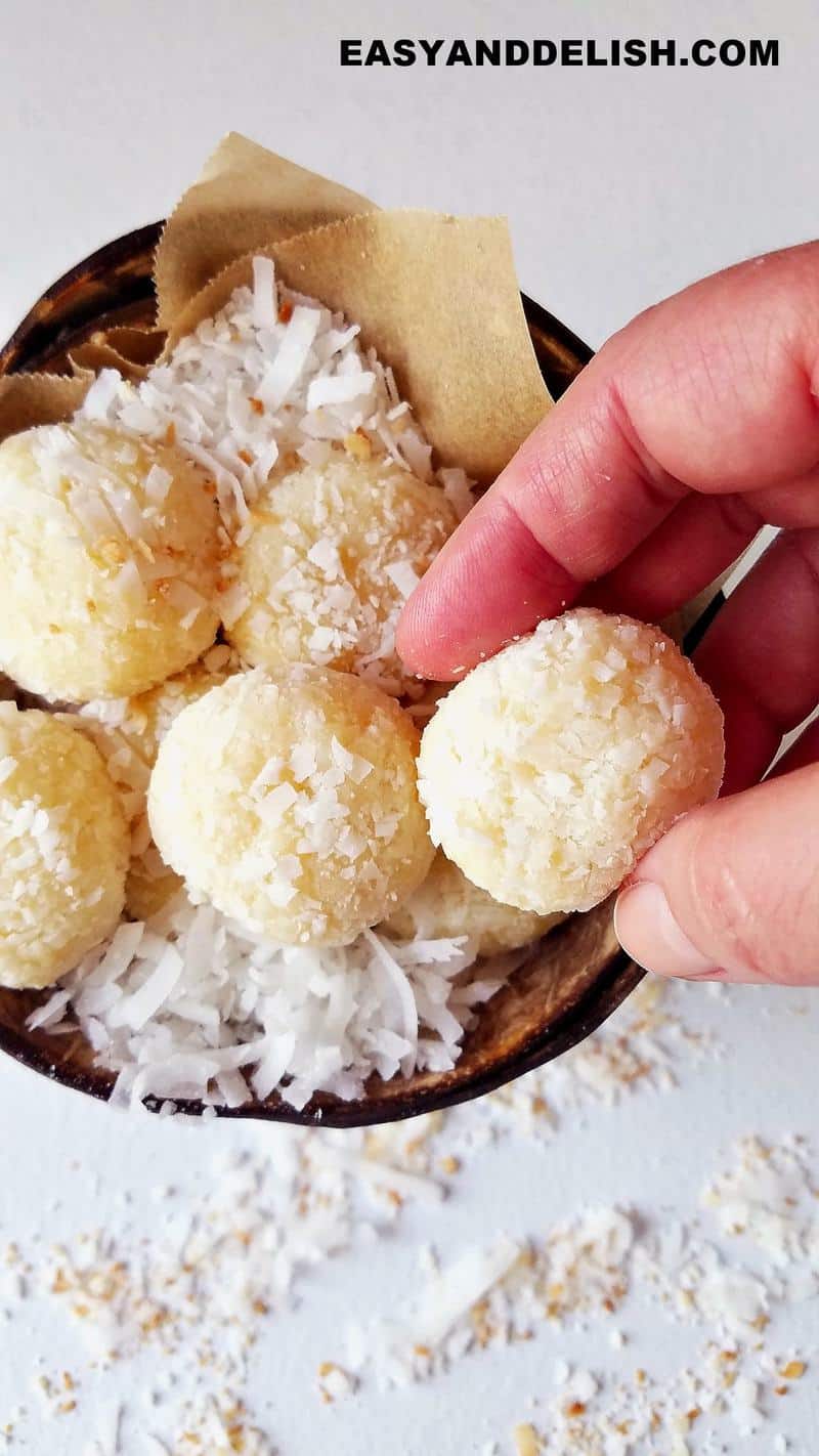 Brazilian Coconut Kisses (Beijinhos de Coco) - Easy and Delish