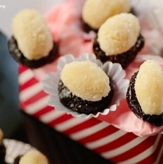 olho de sogra candy in truffle cups