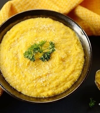 Mashed pumpkin in a bowl