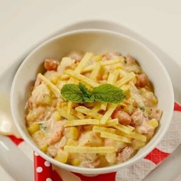A bowl of pinto bean salad
