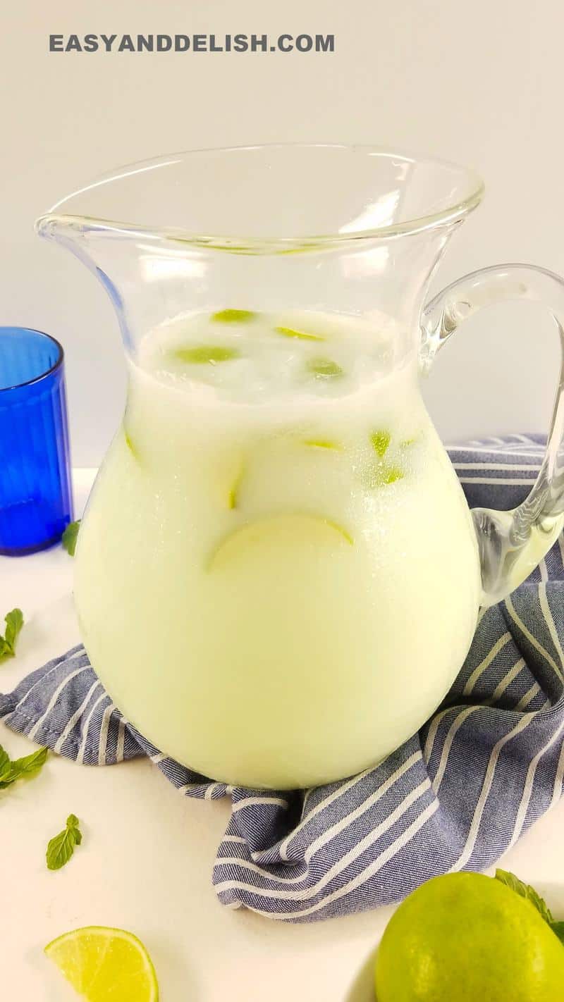 close up fo a pitcher full of Brazilian lemonade