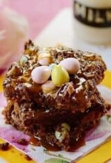 Easter-cookie-bars, 6-Ingredient-Easter-cookie-bar