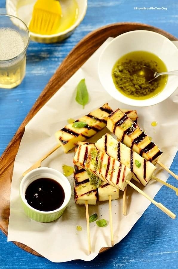 GRILLED CHEESE STICKS WITH MOLASSES AND CHIMICHURRI SAUCE ON THE SIDE PLUS A CUP OF BEER.. 