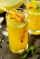 Sparkling-pineapple-mint-juice