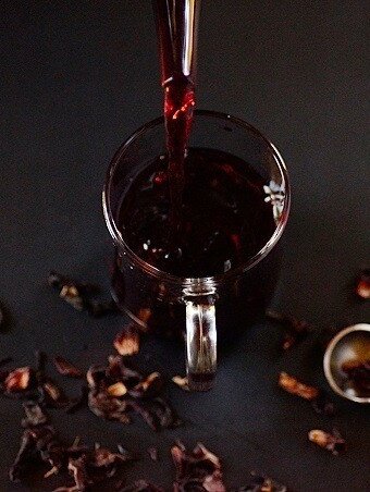 hibiscus tea in a glass