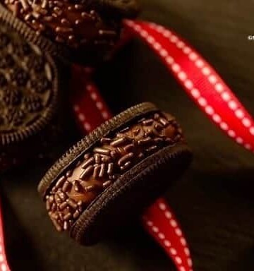 Brigadeiro cookies with a red ribbon