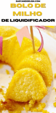close up de bolo de milho fatiado