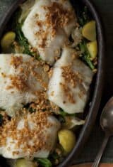 fresh-cod-onions-garlic-potatoes-broccolini , bacalhau-lagareira