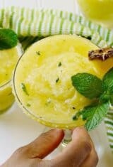 frozen-pineapple-mint-margarita
