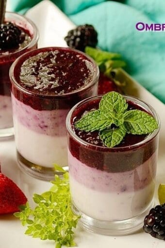 no-bake-ombre-blackberry-cheesecake-cups