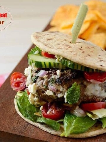 Beef-and-bulgur-wheat-cheeseburger, Kibbeh-cheeseburger, kibe-x-tudo