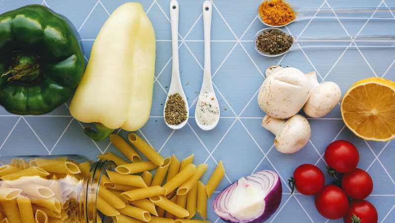 A bunch of ingredients for one pot pasta