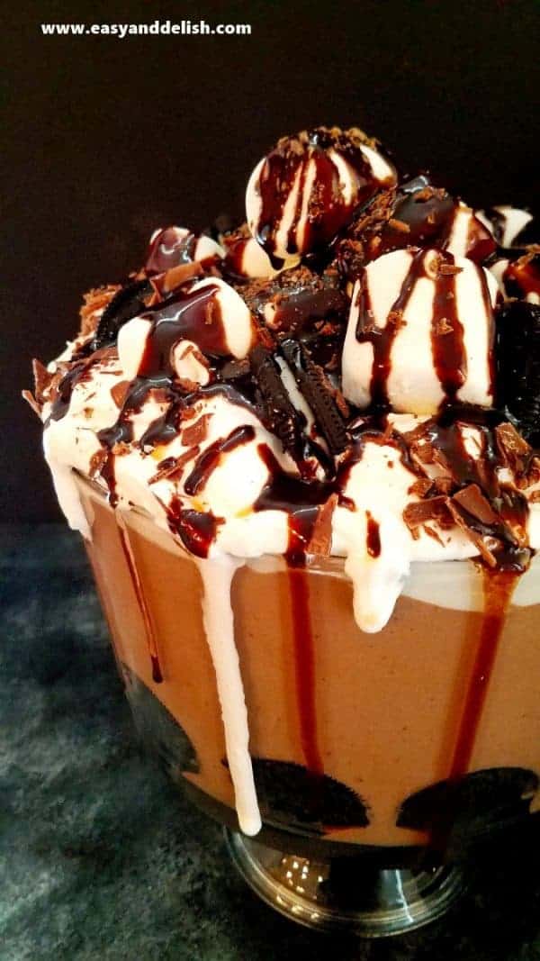 Quick and Easy Hot Chocolate Trifle (Pavê de Chocolate Quente) - Easy ...