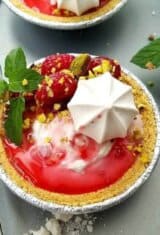 Raspberry-pistachio-froyo-pies, Frozen-yogurt-pies