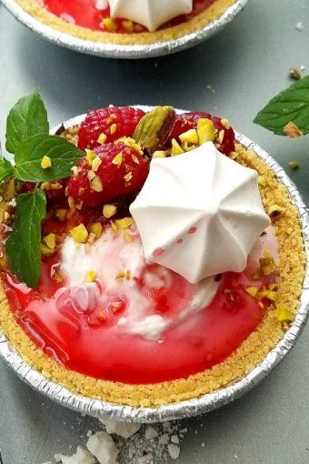 Raspberry-pistachio-froyo-pies, Frozen-yogurt-pies