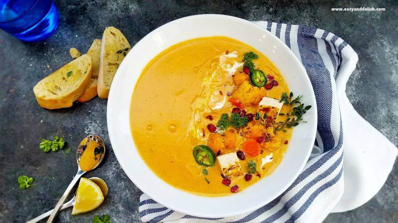 soup in abowl with toasts on the side