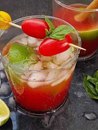 Tomato-basil-caipirinha-cocktail, Caipirinha-de-tomate-e-manjericao