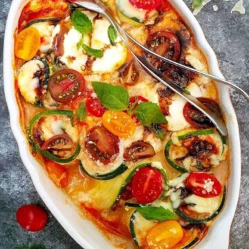 cropped-Caprese-zucchini-roll-ups-Caprese-zucchini-lasagna-Caprese-zucchini-roll-ups-casserole-by-Easy-and-Delish.jpg