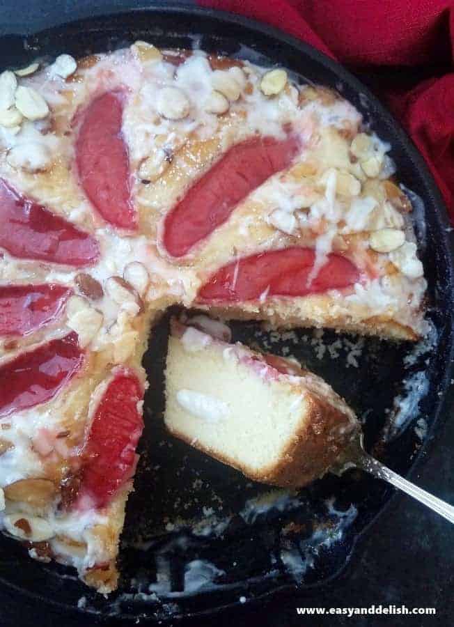 ruby apple almond skillet cake sliced 
