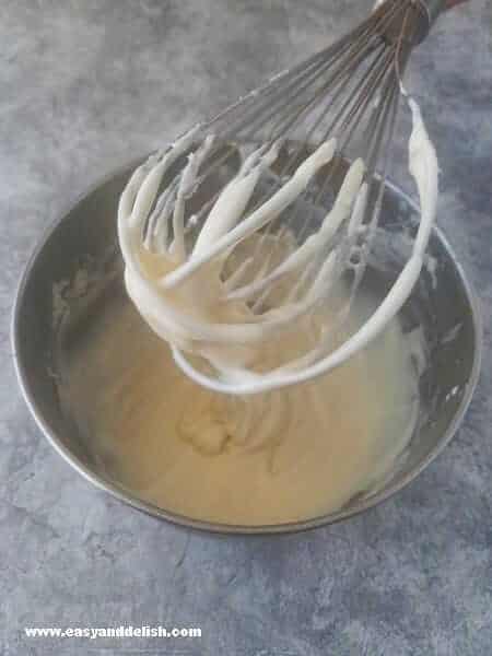 whisking glaze for strawberry pound cake 