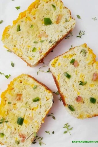 slices of cauliflower bread