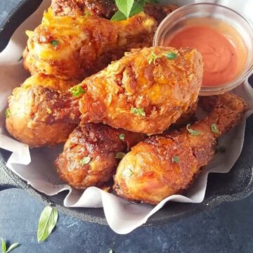 Fried chicken served in a skillet