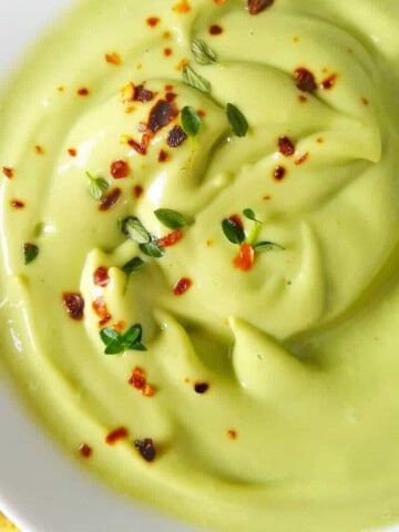 A close up of creamy avocado dip