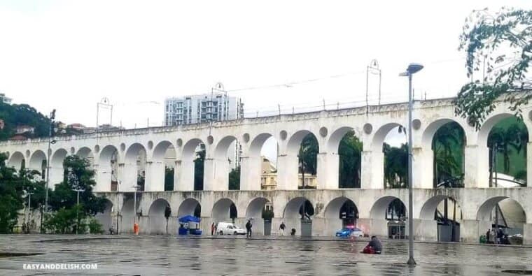 Lapa Arches -- one of the 20 things to do in Rio de Janeiro on a budget