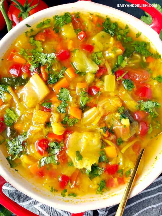 Close up of a bowl of weight loss cabbage soup.