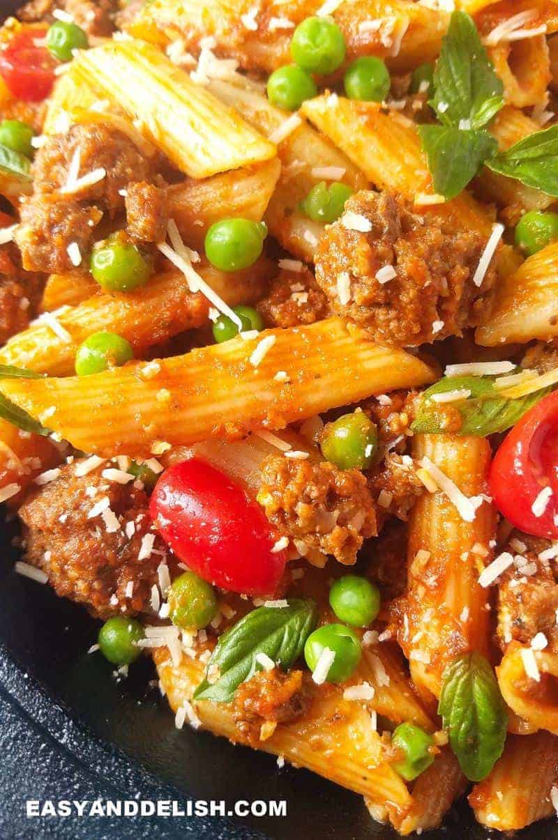 close up pasta in a bowl