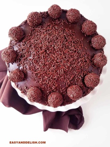 bolo de brigadeiro inteiro