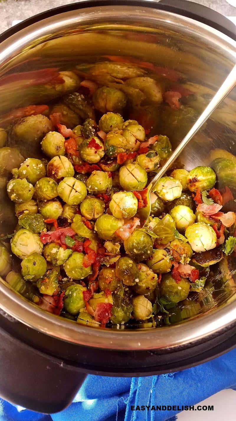 Brussels Sprouts with bacon in the Instant Pot