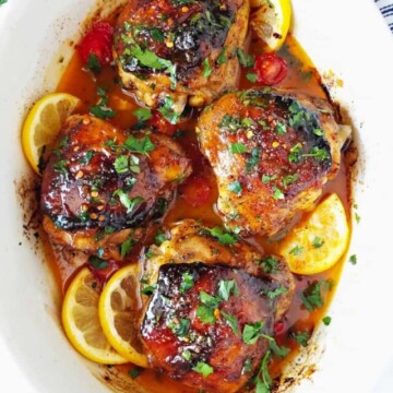 cropped-baked-chicken-thighs-close-up-2.jpg