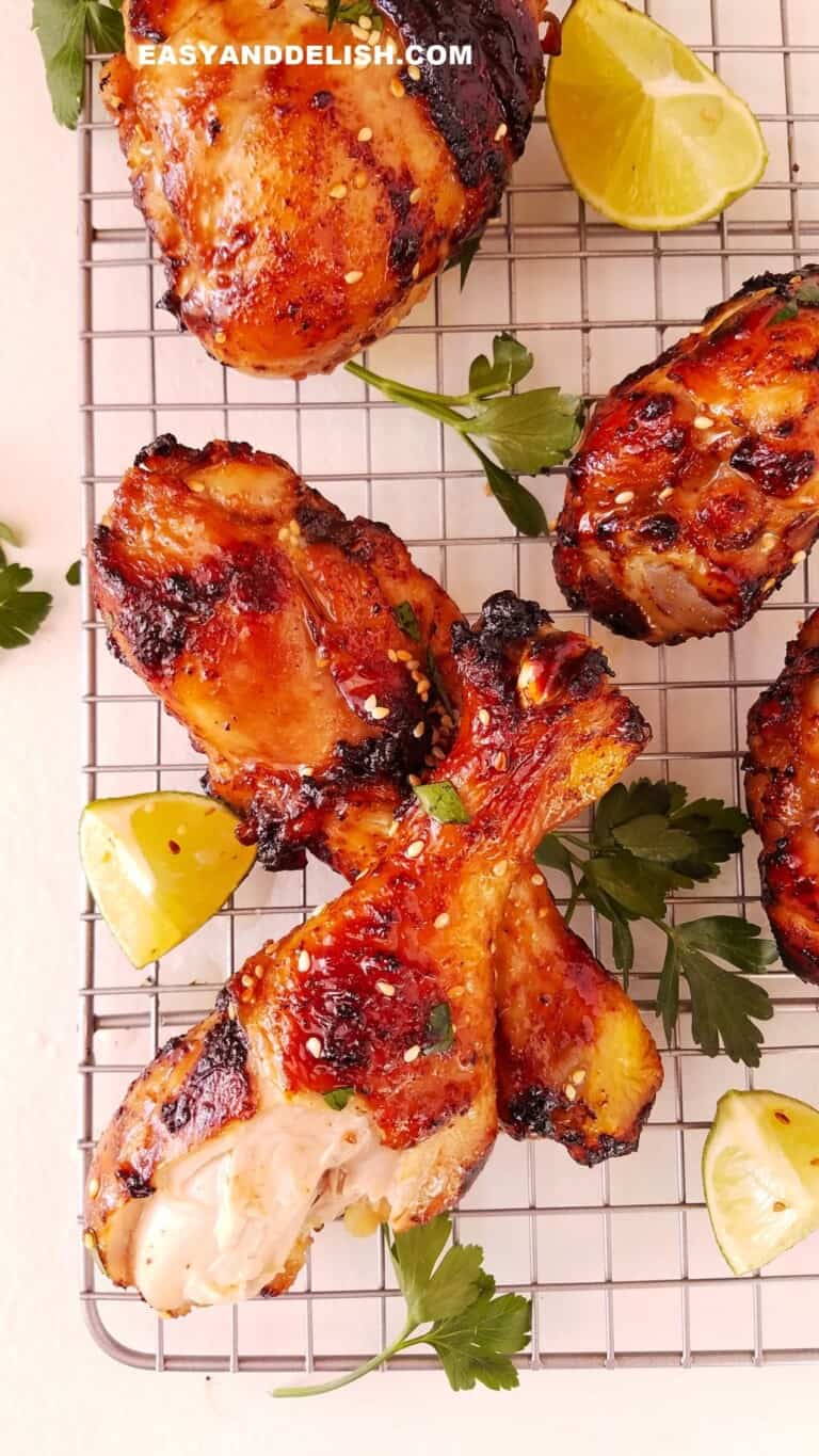 air fryer chicken drumsticks over a rack