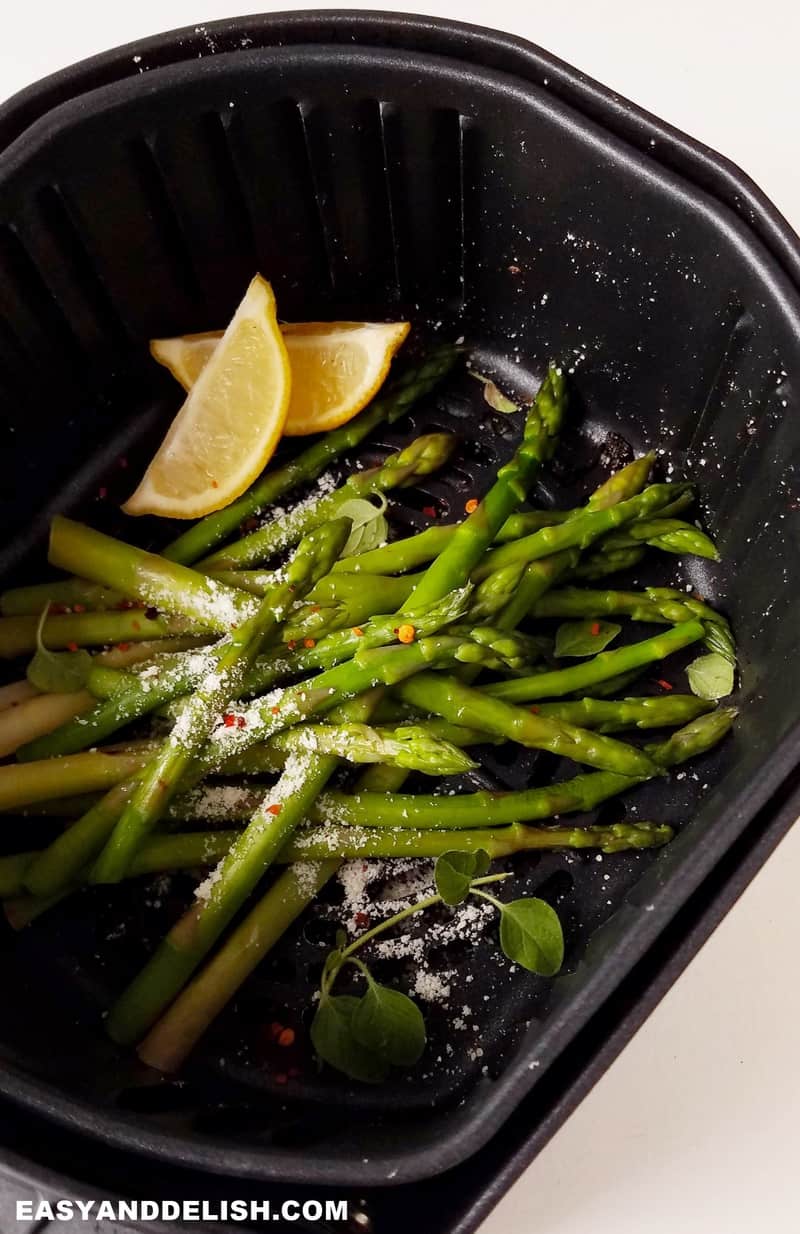 asparagus in air fryer with garnishes