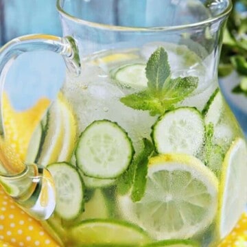 cropped-detox-water-Depositphotos_73599059_l-2015.jpg